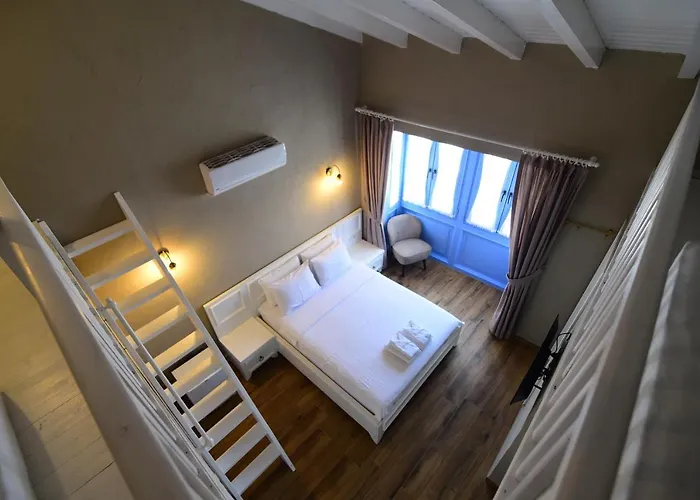 Otel Jardin D'azur *