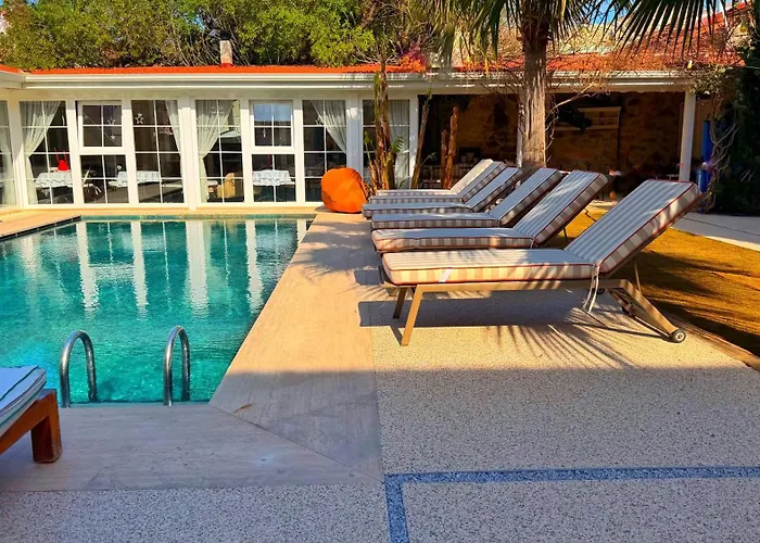 Otel Jardin D'azur *