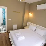 Ξενοδοχείο Jardin D'azur *