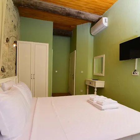 Jardin D'azur מלון אלאקאטי